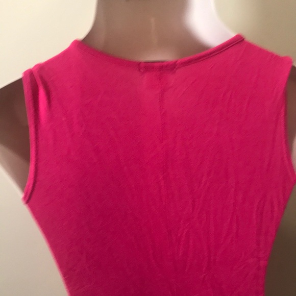 Venus Fuschia top - Picture 2 of 6